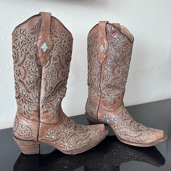 Embroidered Brown Western Boots - Picture 3 of 7